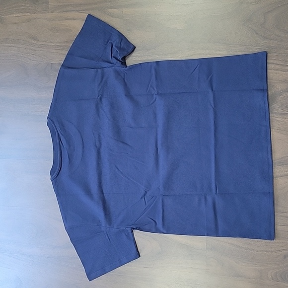 Aritizia t-shirt (new) - Picture 7 of 7